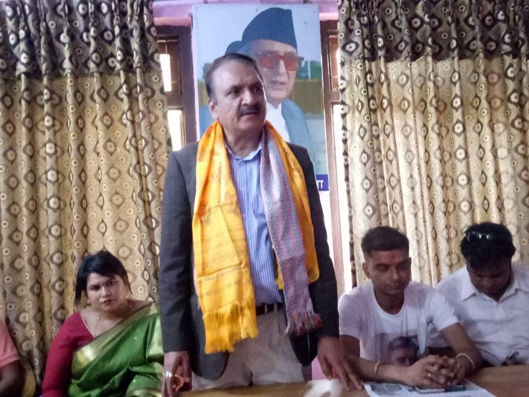 nepali congress leader prakash sharan mahat speaking in nuwakot
