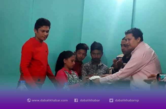 shriram gas udhyog providing insurance amount nuwakot