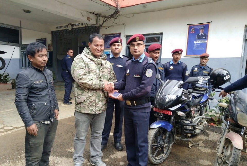 thift motorcycle nuwakot police dponuwakot