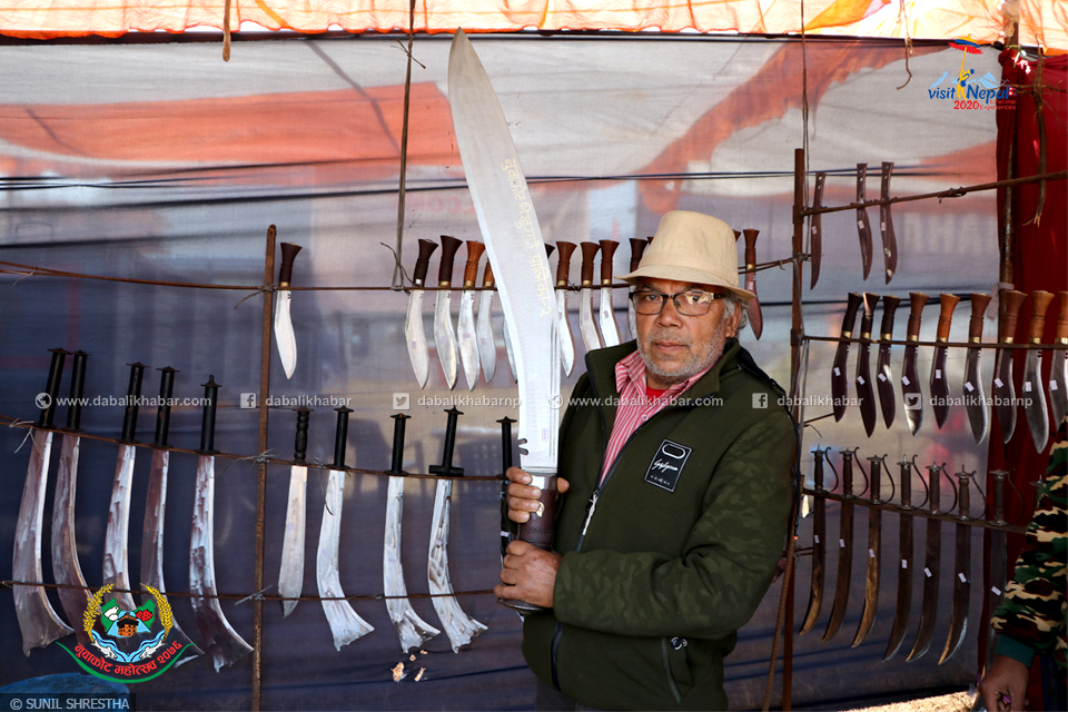 nepal first weighted khukuri showing man in 6th nuwakot mahotsav 2076