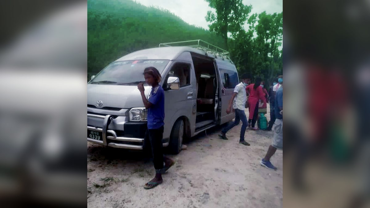crime public vehicle nuwakot-min