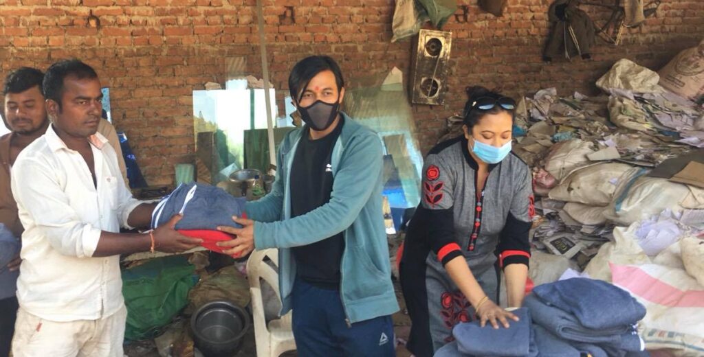 winter clothes distribute to kawadi