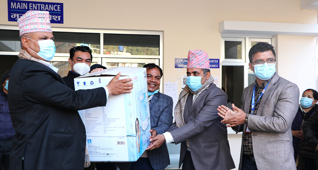 sangam sahakari ro water purify machine handover to trishuli hospital