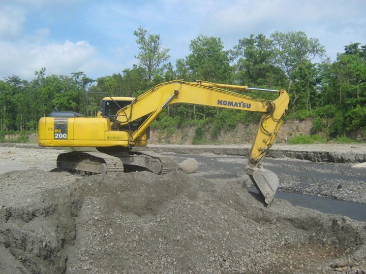 Riverine excavation in Nuwakot