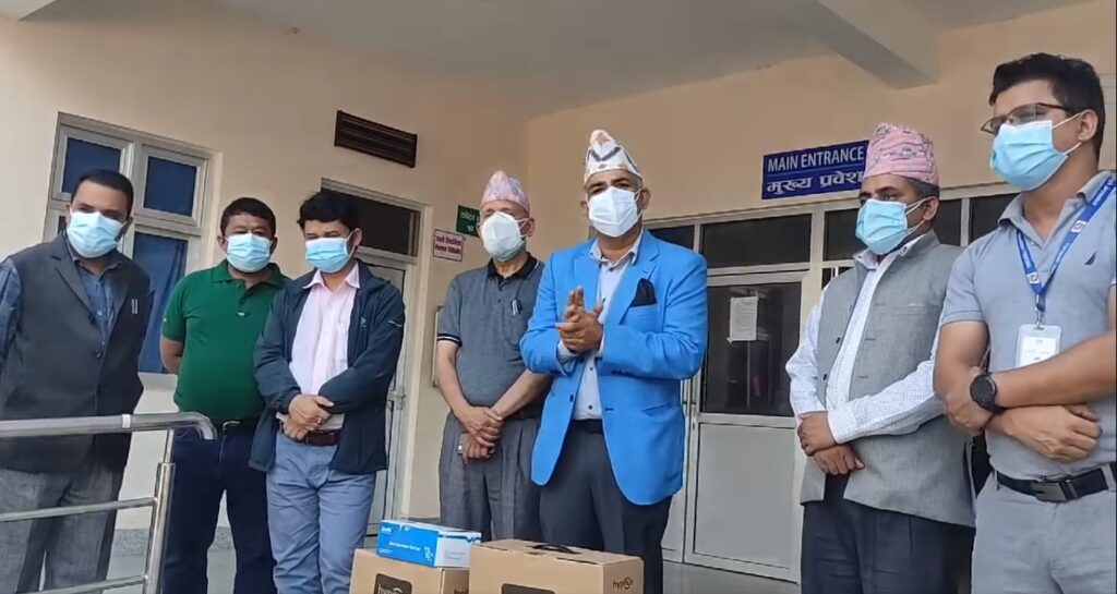 mohan acharya donate health equipment to trishuli hospital nuwakot dabalikhabar
