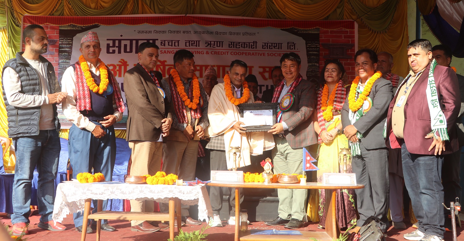 nuwakot journalist shiva prasad devkota rewarded from sangam journalism