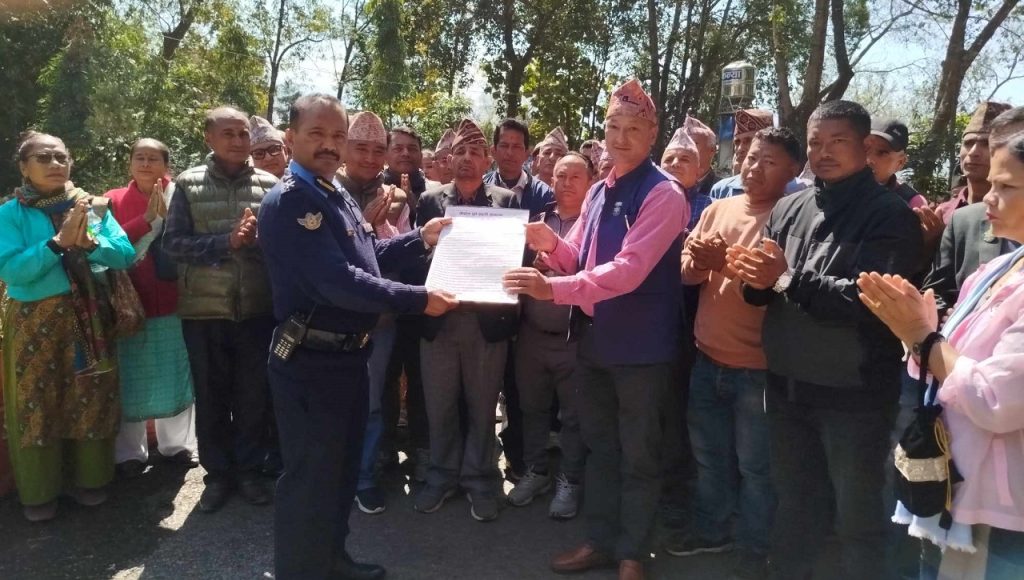 The ex-police officer submitted a memorandum to the Inspector General saying that he had done injustice