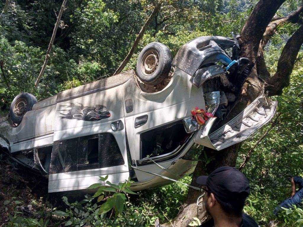 microbus accident in shivapuri bohore khola