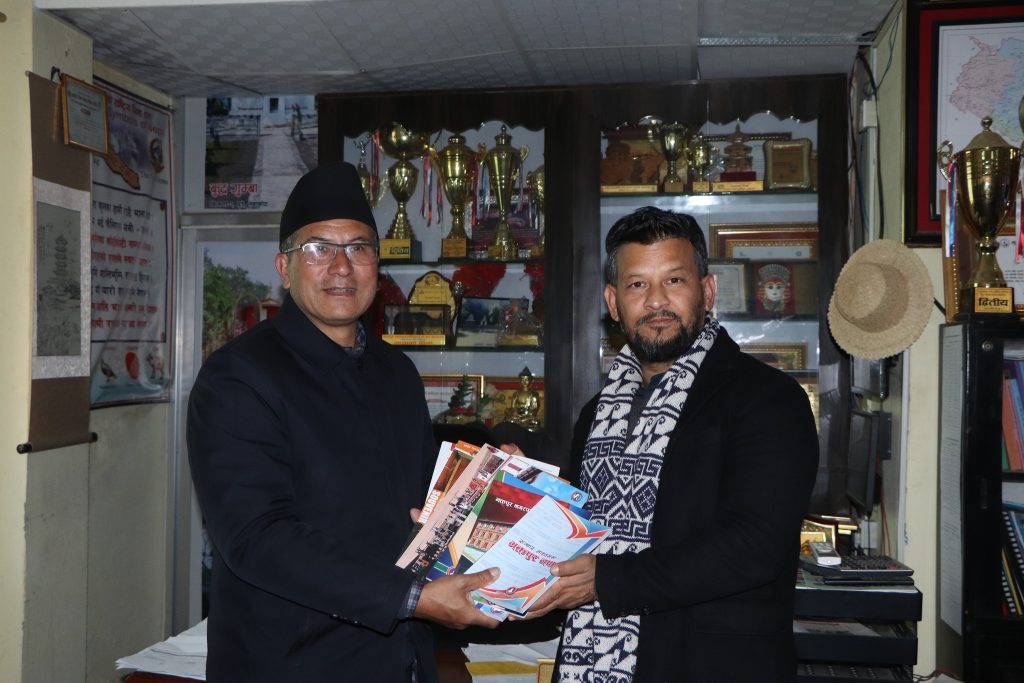 bhaktapur municipality mayor sunil prajapati meets nuwakot three local level chairperson