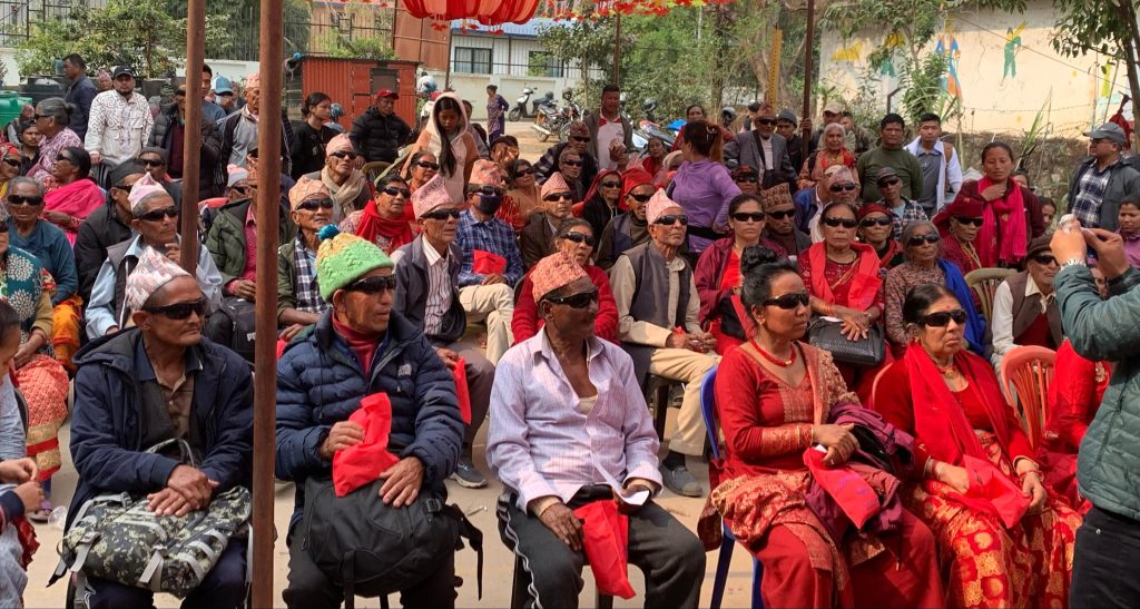 183 cataract patients undergo surgery