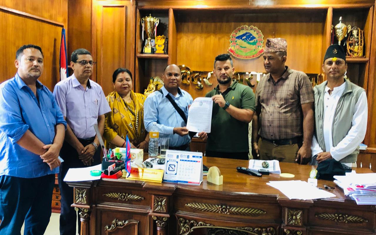 बाढीबाट क्षतिग्रस्त नुवाकोटका दुई विद्यालय पुन: सञ्चालन गर्न नगर प्याब्सनको ध्यानाकर्षण